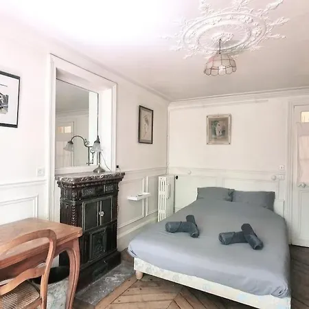 Montmartre 6 Personnes Apartment *